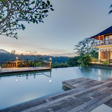 Awan Putih Resort 파양간 외부 사진