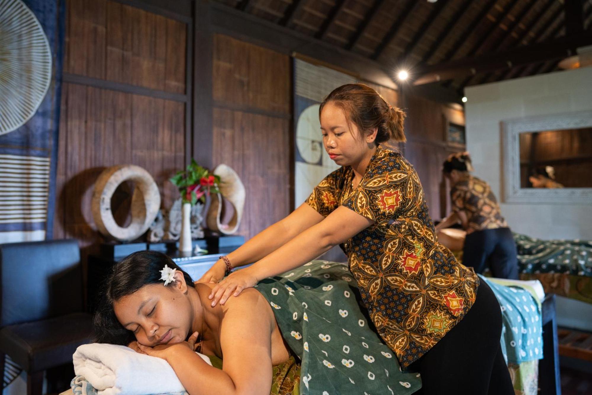 Awan Putih Resort 파양간 외부 사진