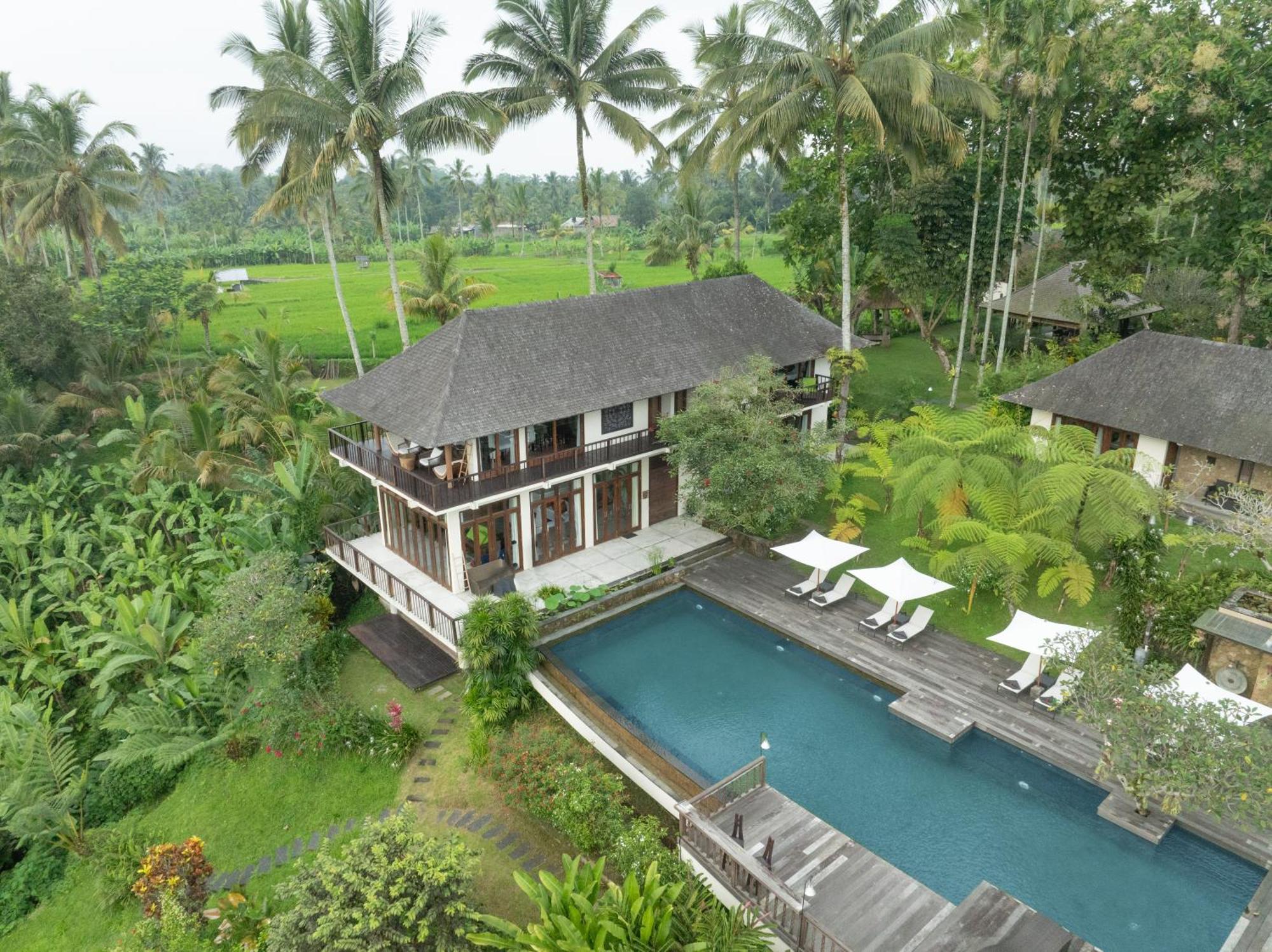 Awan Putih Resort 파양간 외부 사진