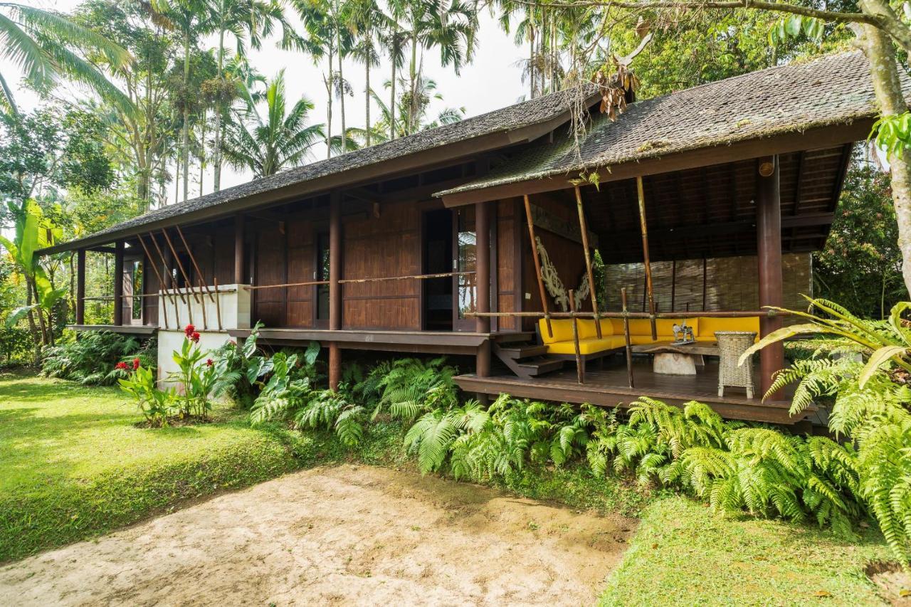 Awan Putih Resort 파양간 외부 사진